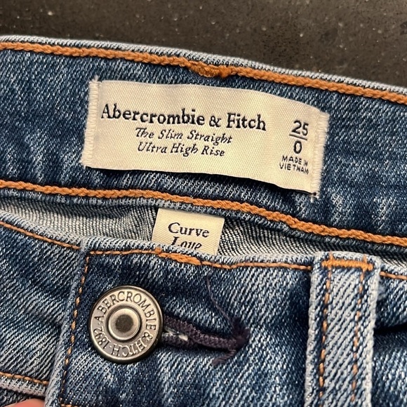 Abercrombie & Fitch Love Curve The Slim Straight Ultra High Rise SZ 0 / 25 - Picture 2 of 7